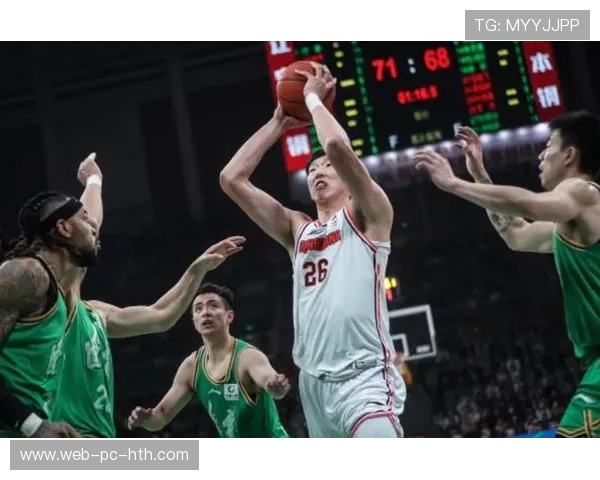 广州篮球队在杯赛中的灵活性表现分析与战术探讨